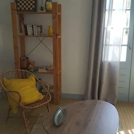 Helios, Maison Charentaise 300 M Plage בית נופש